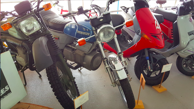 Illustration for article titled Let's Have A Close Look At The Hercules W-2000: The World's First Rotary MotorcycleÂ